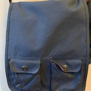 Columbia bag/purse